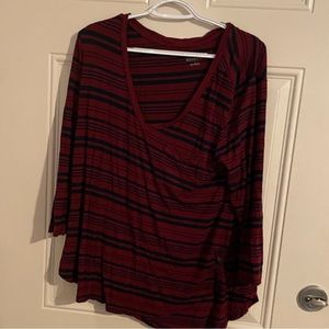 Long sleeve striped v neck